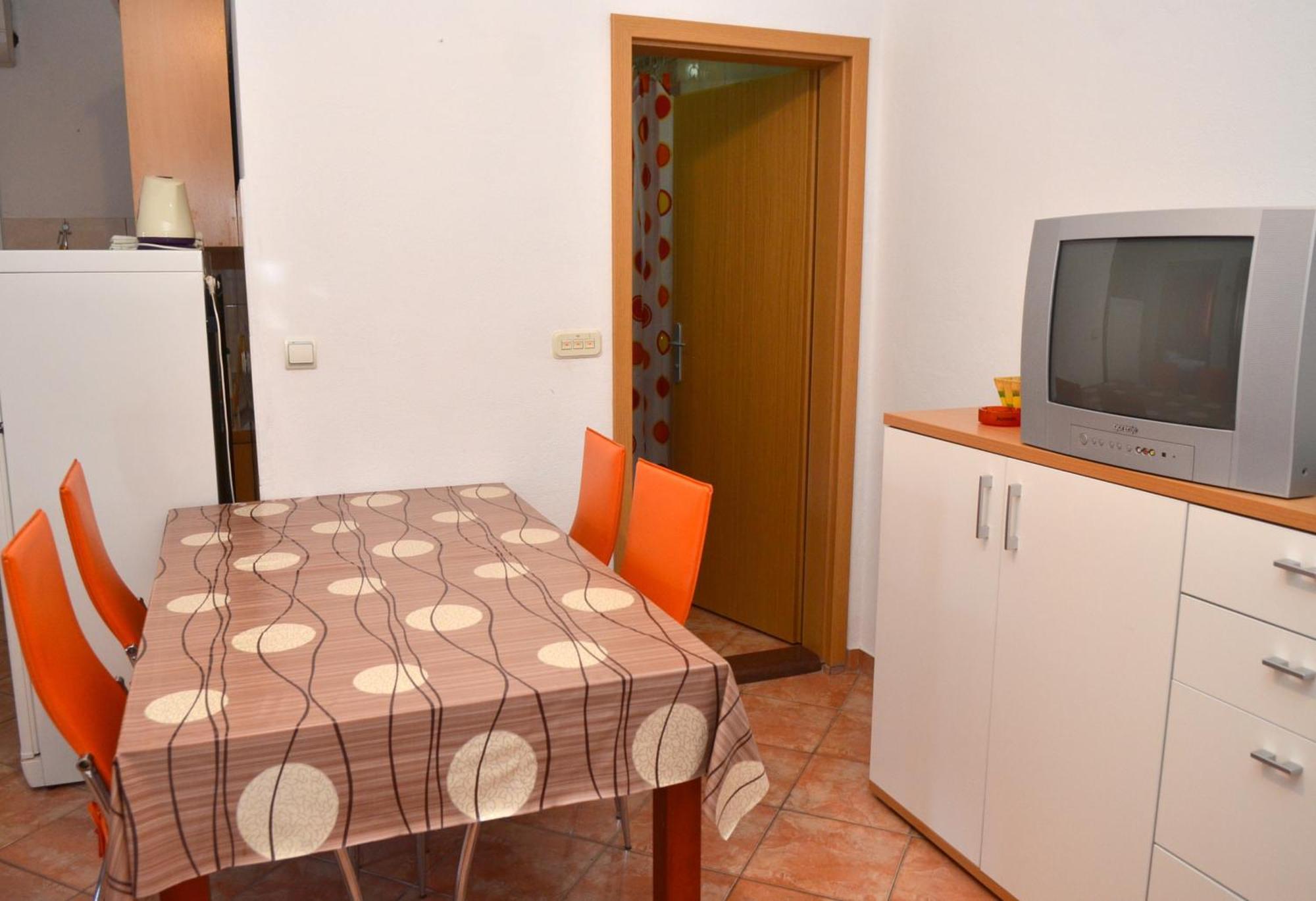 Apartments By The Sea Gradac, Makarska - 13681 Room photo